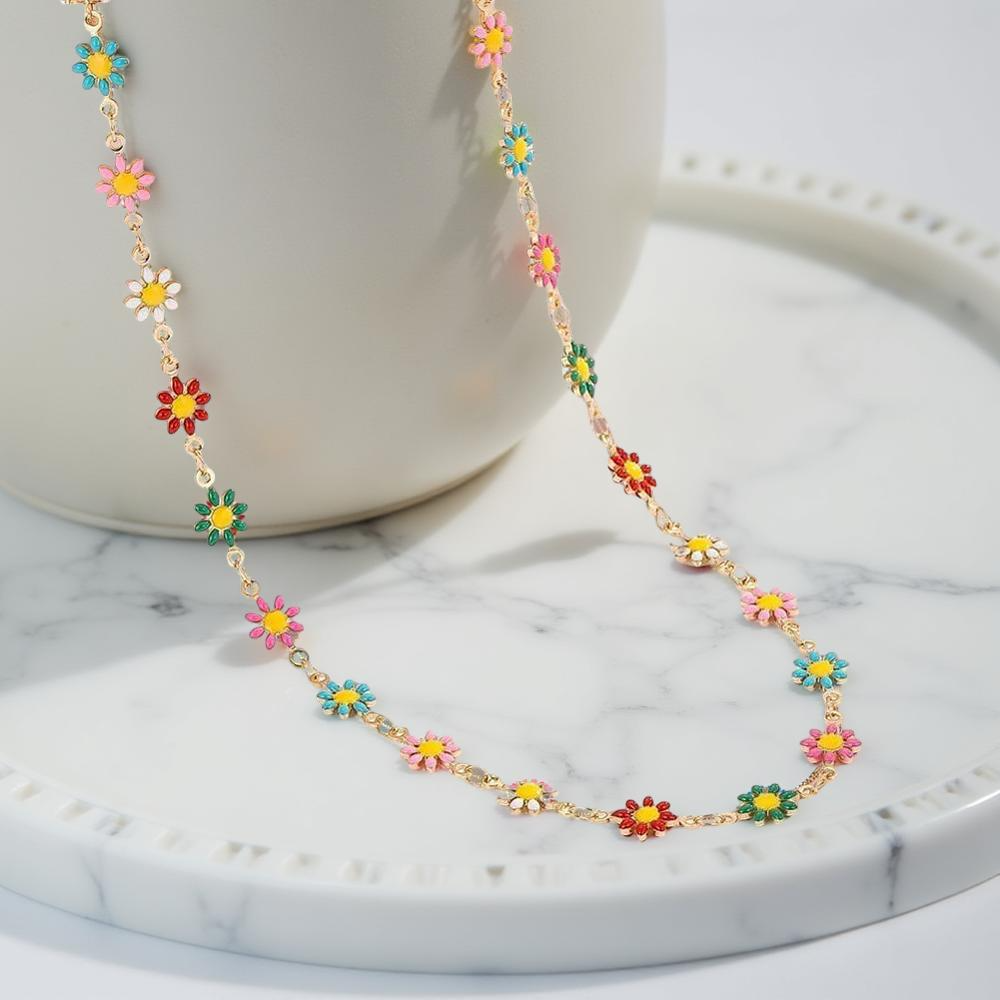 Vintage Gold-Plated Sunflower Choker Necklace for Women